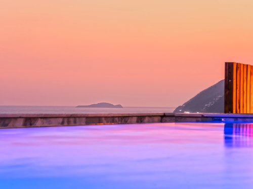  gece  -  Kasım
  | Kaş Yeniköy’de Deniz Manzaralı, Jakuzili Balayı ve Aile Villası – 4 Kişilik Tatil İçin İdeal Seçim